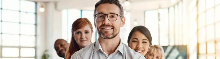 Building sales leads list with team.