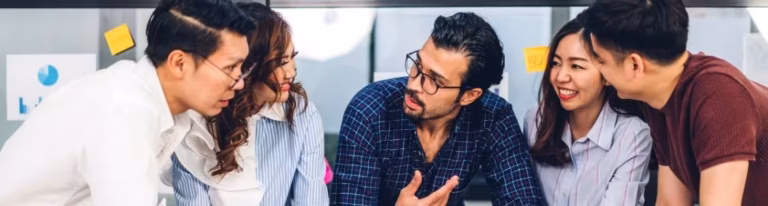 Team collaborating on lead generation with the LinkedIn database.